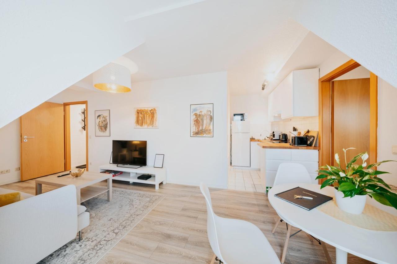 Bliss Place - Serviced Apartment - Arbeitsplatz, Zentral, Kueche, Waschmaschine, Smarttv Magdeburg Exterior foto